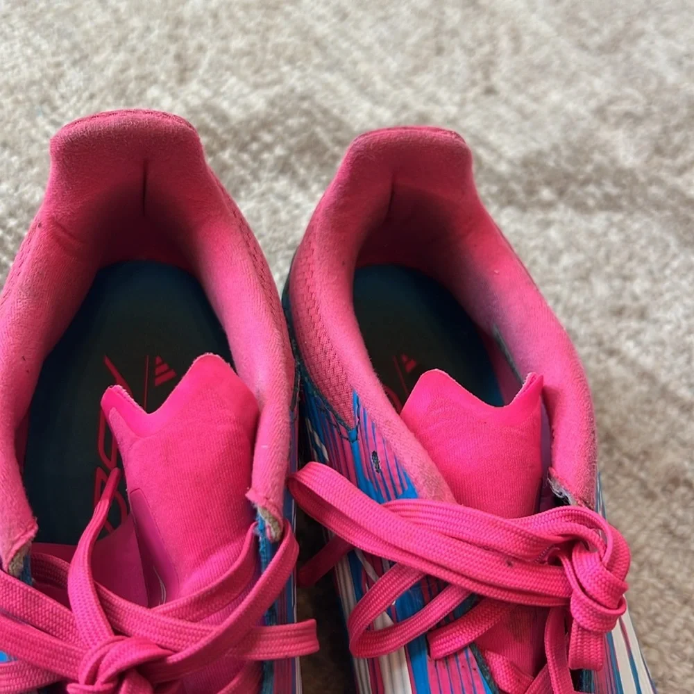 Adidas Men’s Messi F50 Multi Ground Blue and Pink Soccer Shoes Size 8.5